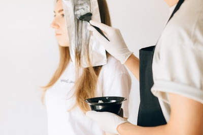 How to Safely Bleach Your Hair at Home: A Guide for DIY Lovers
